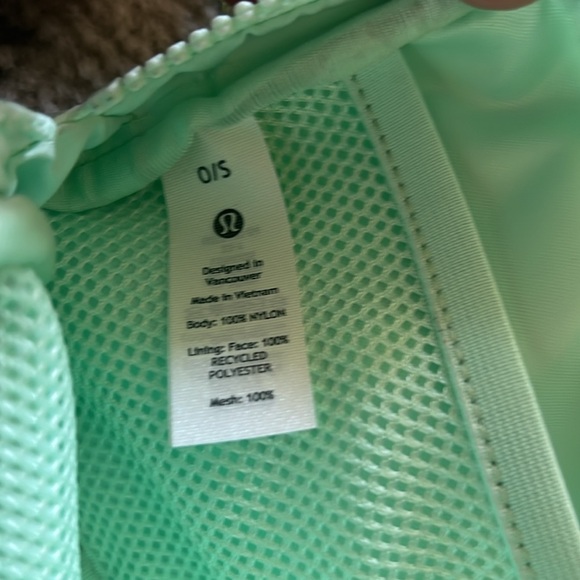 Lulumelon crossbody - Picture 3 of 4